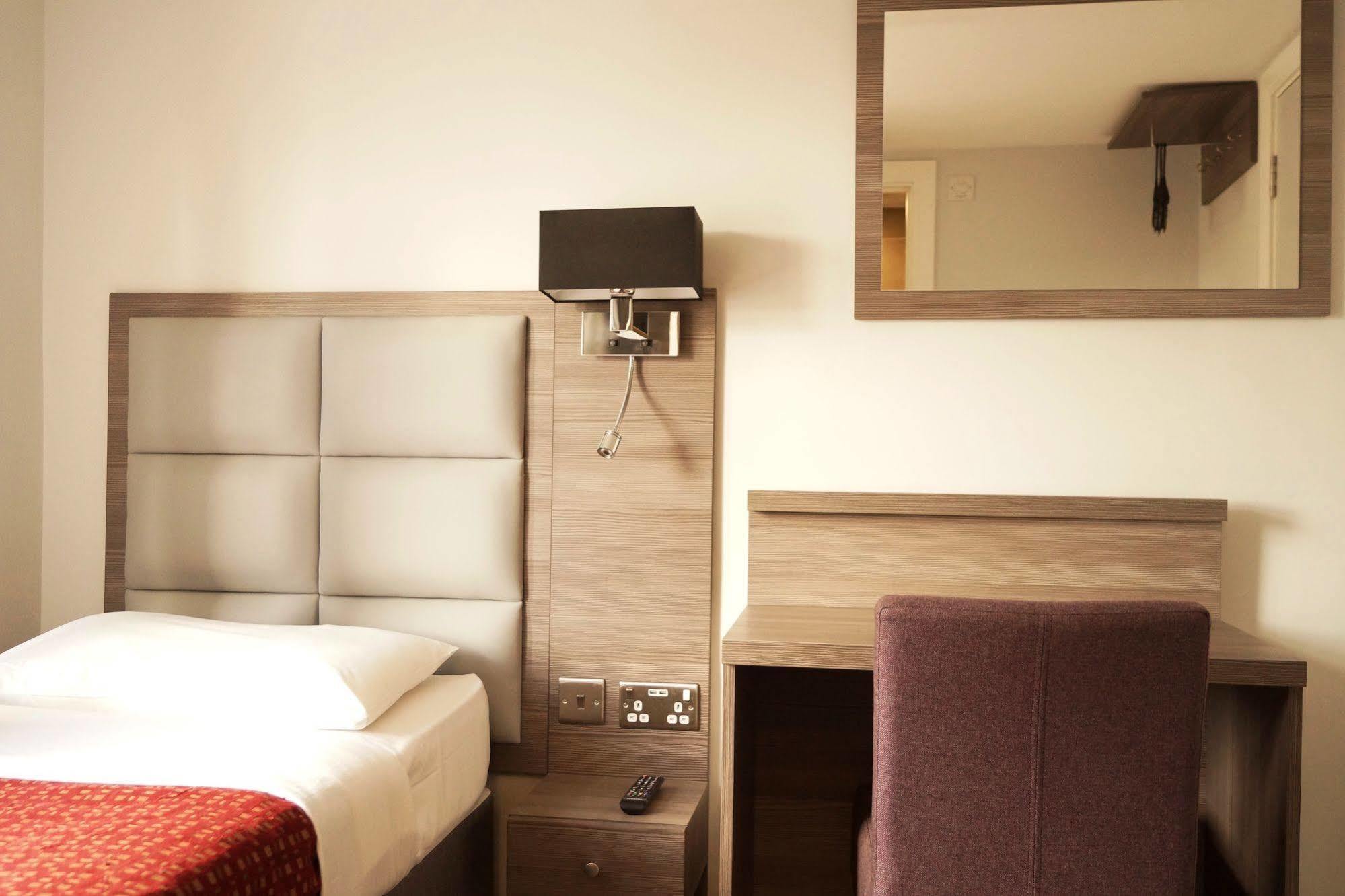 Comfotel Prpl London Ngoại thất bức ảnh