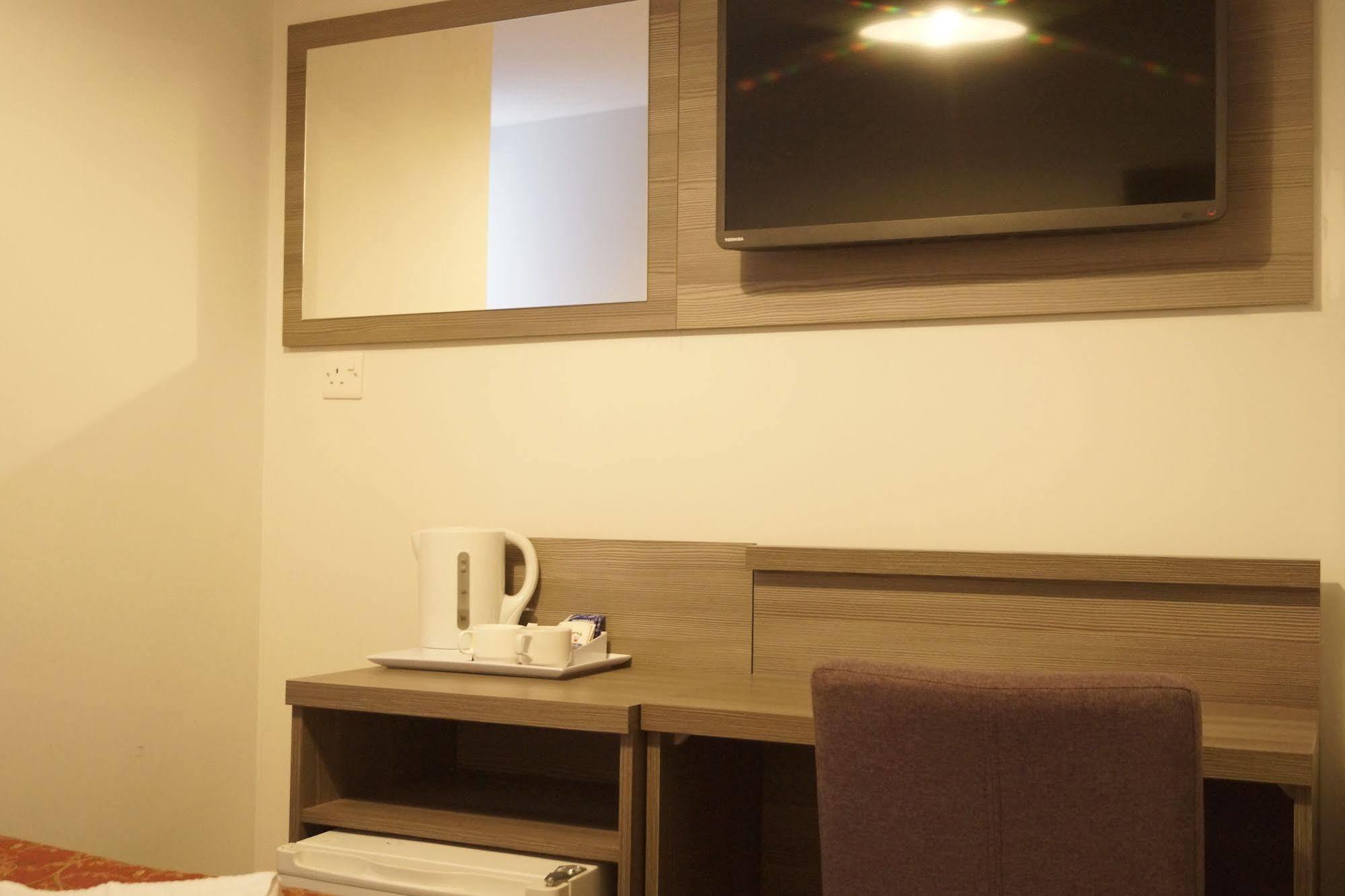 Comfotel Prpl London Ngoại thất bức ảnh